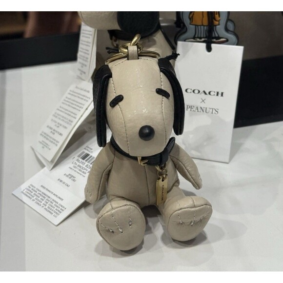 Coach X Peanuts Snoopy Collectible Bag Charm  Brass/Multi CBH29 - Picture 9 of 9